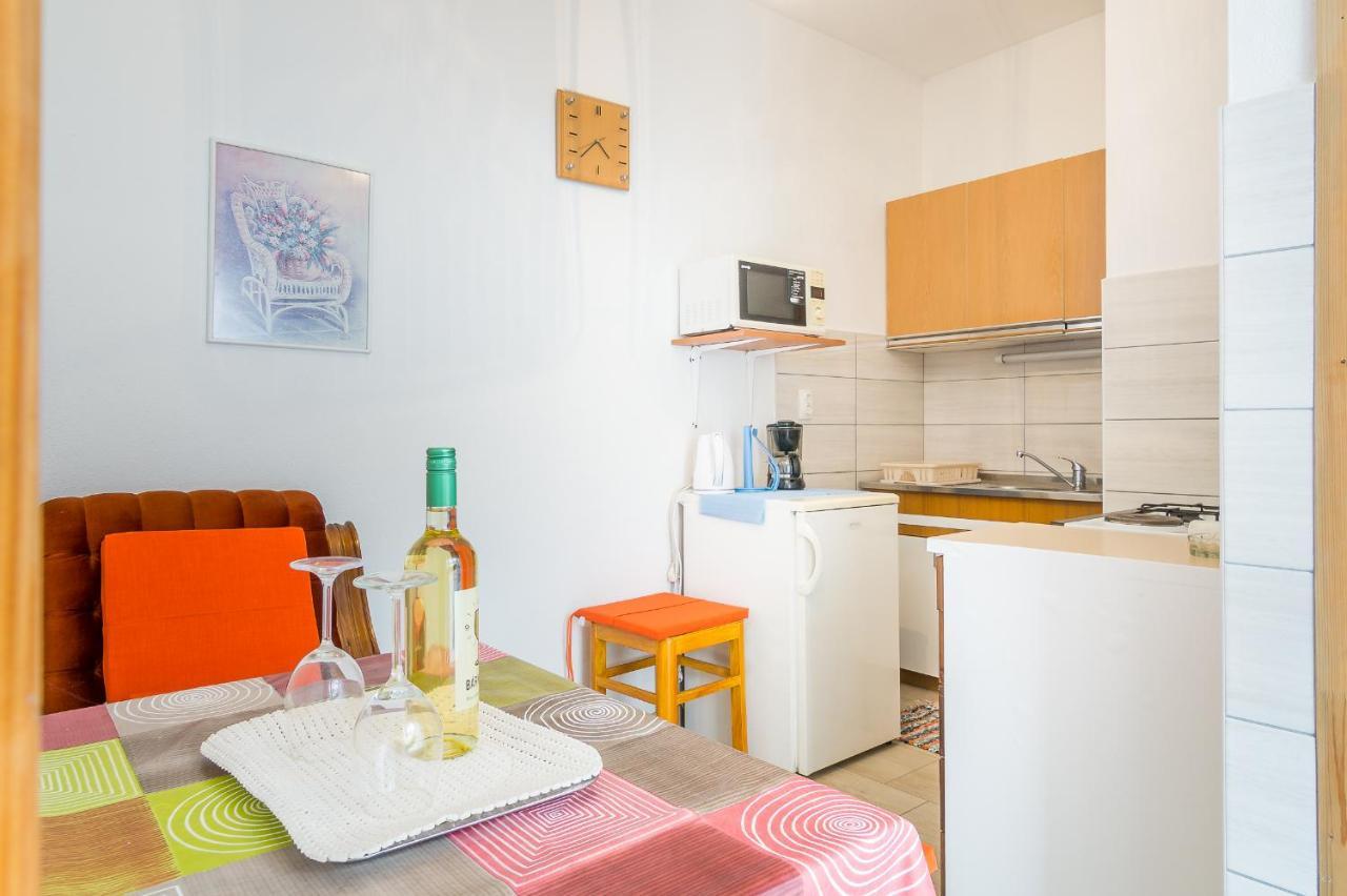 Cheap Apartment Tanja Trogir Buitenkant foto