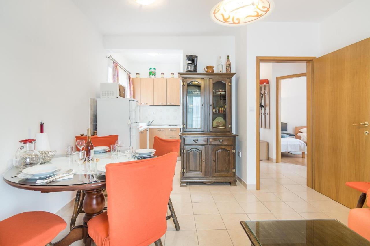 Cheap Apartment Tanja Trogir Buitenkant foto