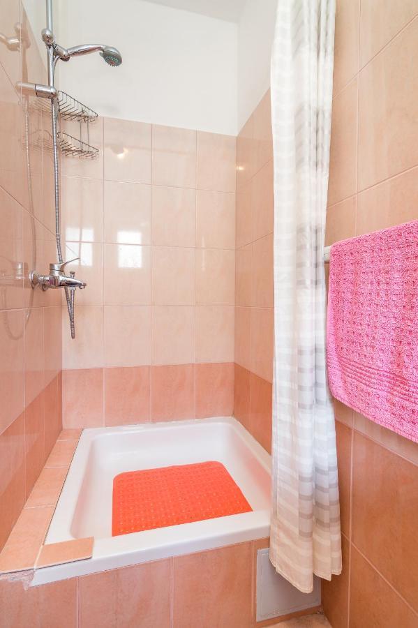 Cheap Apartment Tanja Trogir Buitenkant foto