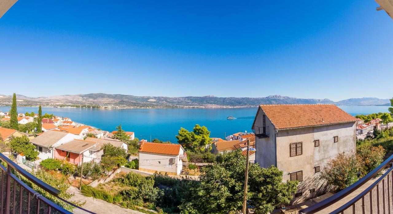 Cheap Apartment Tanja Trogir Buitenkant foto