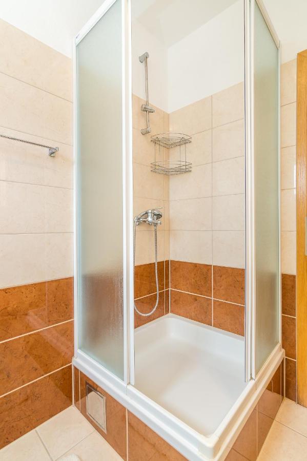 Cheap Apartment Tanja Trogir Buitenkant foto